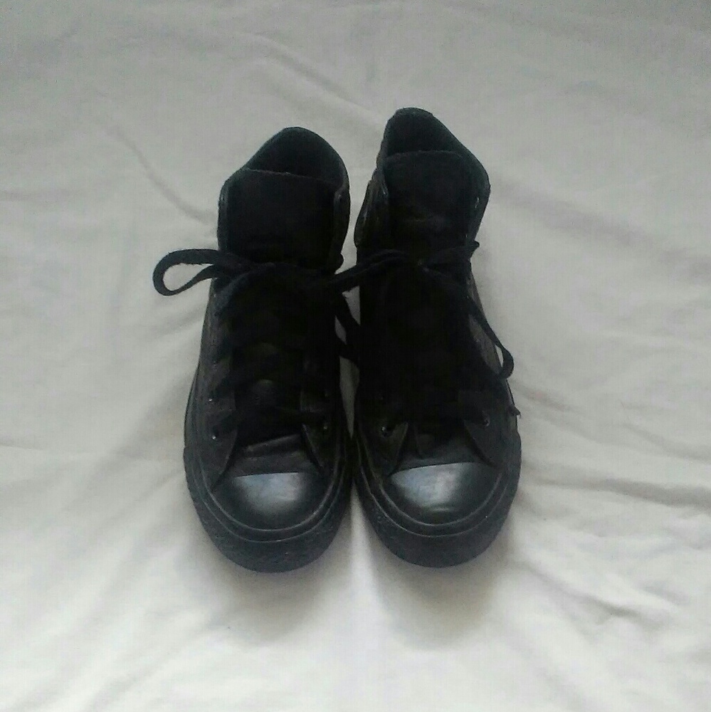 Black Boys Converse